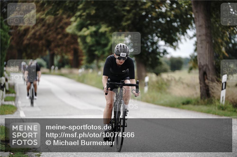 30.08.2026 - Elbe Triathlon Hamburg Michael Burmester http://msf.ph/oto/10074566 30.08.2026 10:50:13 Radfahren 932, 1006, 1017, 1145, 1295 meine-sportfotos.de
