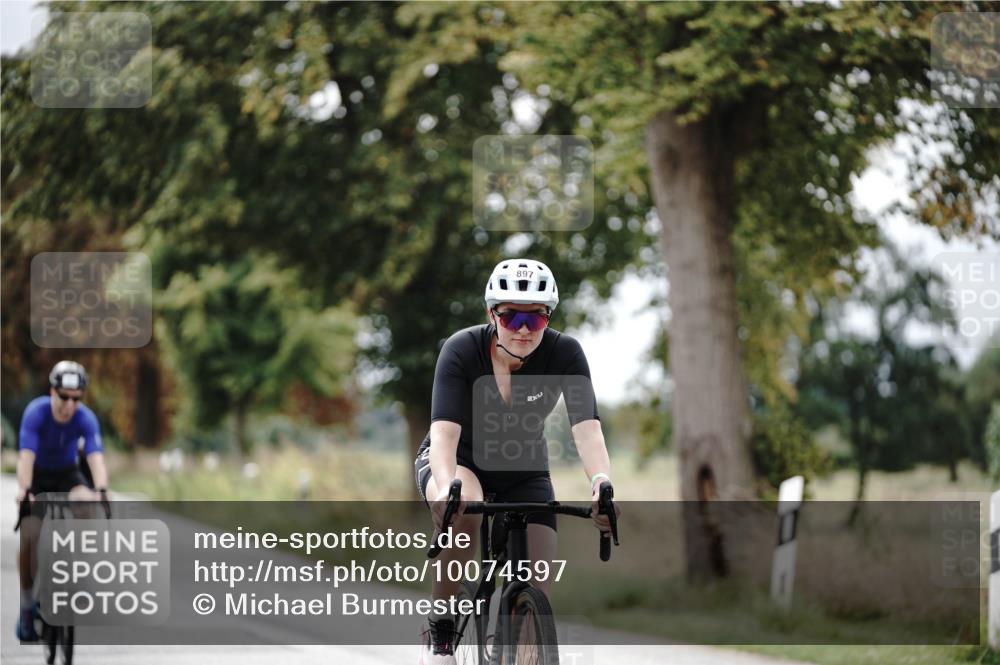 30.08.2026 - Elbe Triathlon Hamburg Michael Burmester http://msf.ph/oto/10074597 30.08.2026 10:50:30 Radfahren 897, 999, 1044, 1069, 1255, 1269, 1319 meine-sportfotos.de
