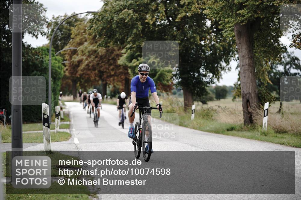 30.08.2026 - Elbe Triathlon Hamburg Michael Burmester http://msf.ph/oto/10074598 30.08.2026 10:50:31 Radfahren 897, 999, 1044, 1069, 1255, 1269, 1319 meine-sportfotos.de