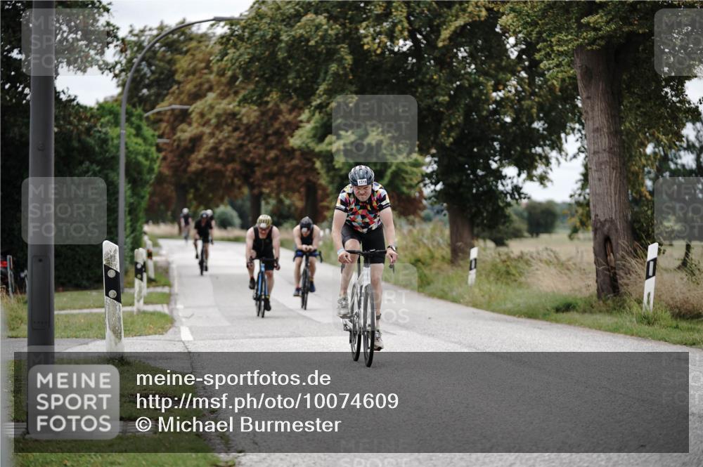 30.08.2026 - Elbe Triathlon Hamburg Michael Burmester http://msf.ph/oto/10074609 30.08.2026 10:50:35 Radfahren 999, 1069, 1255, 1266, 1269, 1319 meine-sportfotos.de