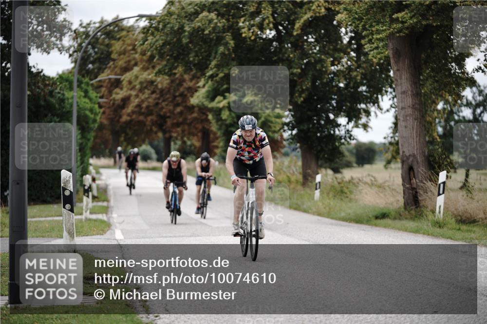30.08.2026 - Elbe Triathlon Hamburg Michael Burmester http://msf.ph/oto/10074610 30.08.2026 10:50:35 Radfahren 999, 1069, 1255, 1266, 1269, 1319 meine-sportfotos.de