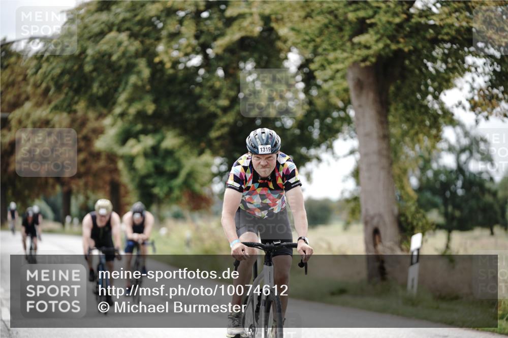 30.08.2026 - Elbe Triathlon Hamburg Michael Burmester http://msf.ph/oto/10074612 30.08.2026 10:50:36 Radfahren 999, 1069, 1255, 1266, 1269, 1307, 1319 meine-sportfotos.de
