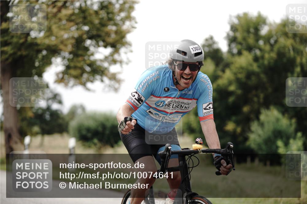 30.08.2026 - Elbe Triathlon Hamburg Michael Burmester http://msf.ph/oto/10074641 30.08.2026 10:51:04 Radfahren 1025, 1100, 1298, 1303, 1341 meine-sportfotos.de
