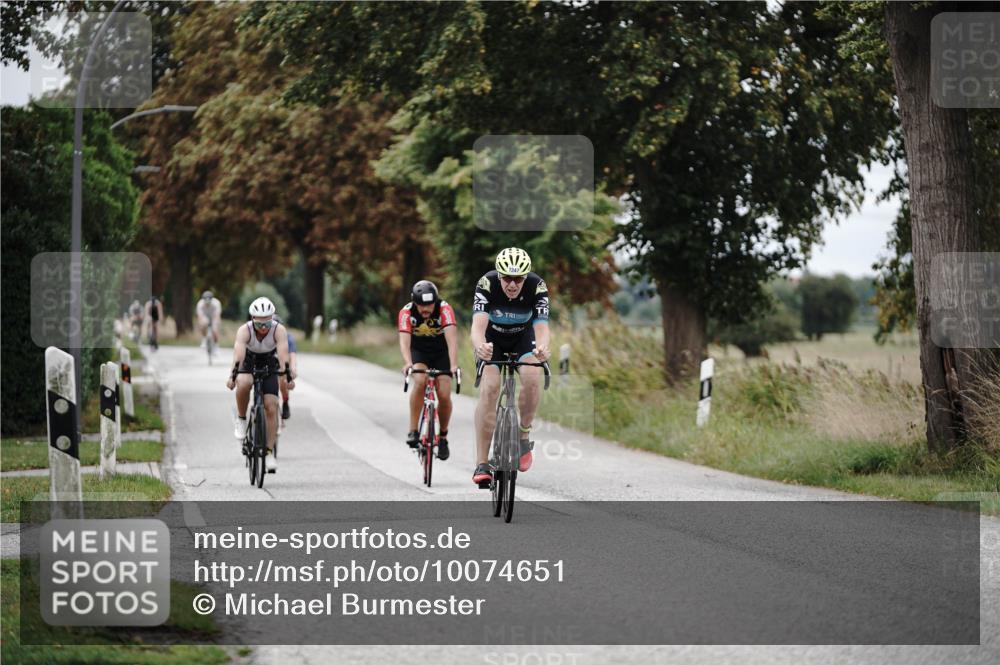 30.08.2026 - Elbe Triathlon Hamburg Michael Burmester http://msf.ph/oto/10074651 30.08.2026 10:51:11 Radfahren 943, 988, 1100, 1273, 1305, 1341, 1347 meine-sportfotos.de