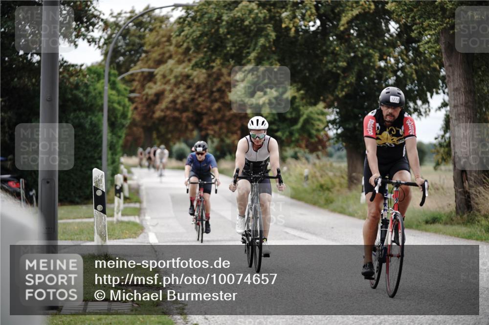 30.08.2026 - Elbe Triathlon Hamburg Michael Burmester http://msf.ph/oto/10074657 30.08.2026 10:51:13 Radfahren 943, 988, 1273, 1305, 1347 meine-sportfotos.de