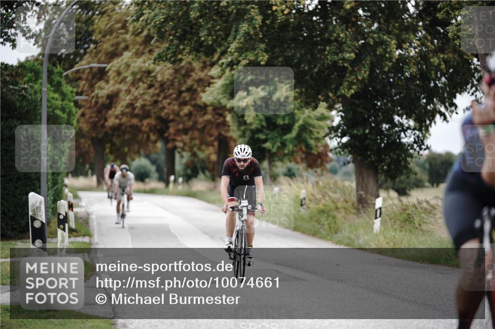 30.08.2026 - Elbe Triathlon Hamburg Michael Burmester http://msf.ph/oto/10074661 30.08.2026 10:51:16 Radfahren 943, 988, 1015, 1273, 1277, 1305 meine-sportfotos.de