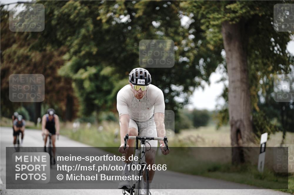 30.08.2026 - Elbe Triathlon Hamburg Michael Burmester http://msf.ph/oto/10074666 30.08.2026 10:51:21 Radfahren 1015, 1113, 1272, 1277 meine-sportfotos.de