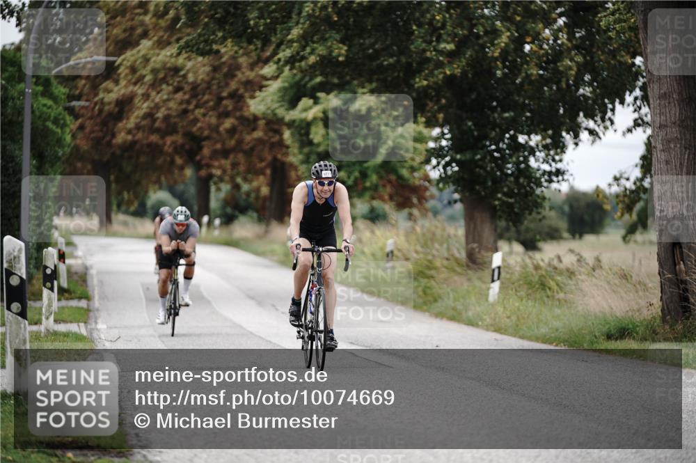 30.08.2026 - Elbe Triathlon Hamburg Michael Burmester http://msf.ph/oto/10074669 30.08.2026 10:51:22 Radfahren 1015, 1113, 1272, 1277 meine-sportfotos.de