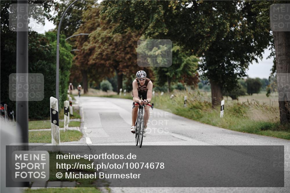 30.08.2026 - Elbe Triathlon Hamburg Michael Burmester http://msf.ph/oto/10074678 30.08.2026 10:51:26 Radfahren 1113, 1272, 1277 meine-sportfotos.de