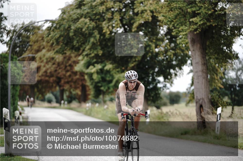30.08.2026 - Elbe Triathlon Hamburg Michael Burmester http://msf.ph/oto/10074682 30.08.2026 10:51:27 Radfahren 1113, 1272 meine-sportfotos.de