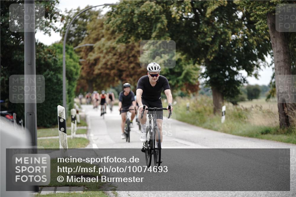 30.08.2026 - Elbe Triathlon Hamburg Michael Burmester http://msf.ph/oto/10074693 30.08.2026 10:51:44 Radfahren 1094, 1103, 1108, 1171, 1271, 1354 meine-sportfotos.de