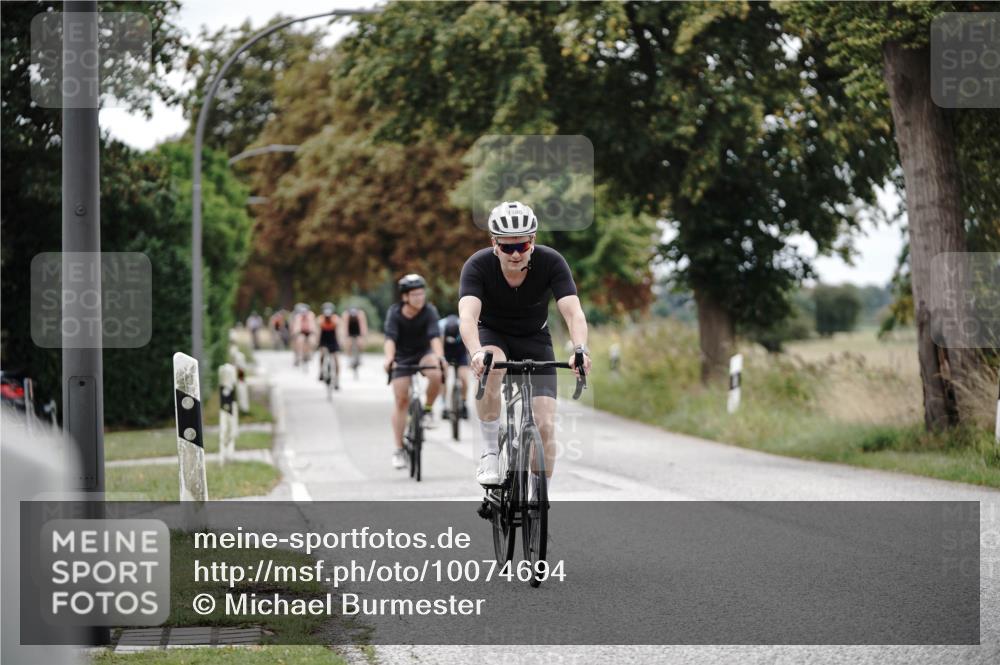 30.08.2026 - Elbe Triathlon Hamburg Michael Burmester http://msf.ph/oto/10074694 30.08.2026 10:51:44 Radfahren 1094, 1103, 1108, 1171, 1271, 1354 meine-sportfotos.de