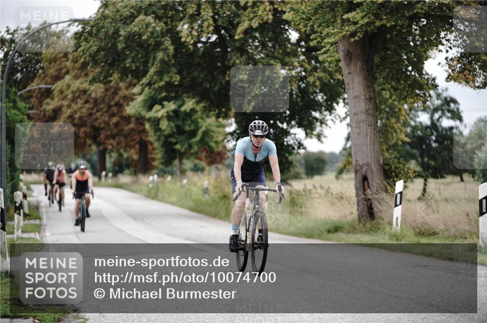 30.08.2026 - Elbe Triathlon Hamburg Michael Burmester http://msf.ph/oto/10074700 30.08.2026 10:51:47 Radfahren 901, 1022, 1033, 1103, 1108, 1171, 1264, 1354 meine-sportfotos.de