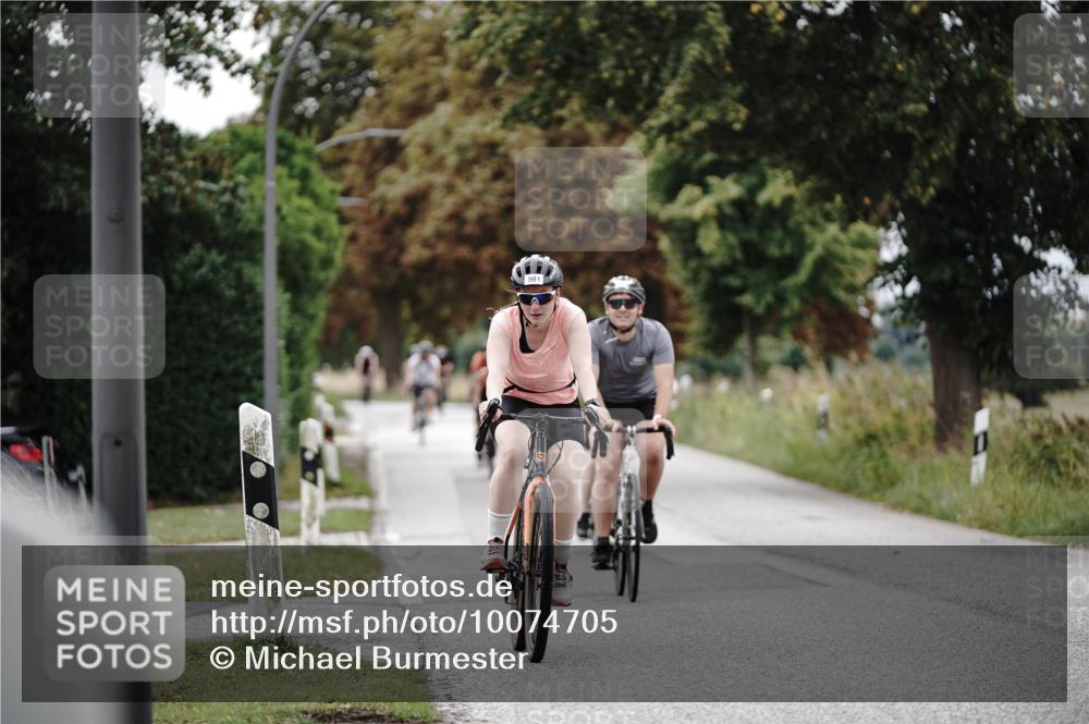 30.08.2026 - Elbe Triathlon Hamburg Michael Burmester http://msf.ph/oto/10074705 30.08.2026 10:51:52 Radfahren 901, 912, 1022, 1033, 1101, 1104, 1171, 1264 meine-sportfotos.de