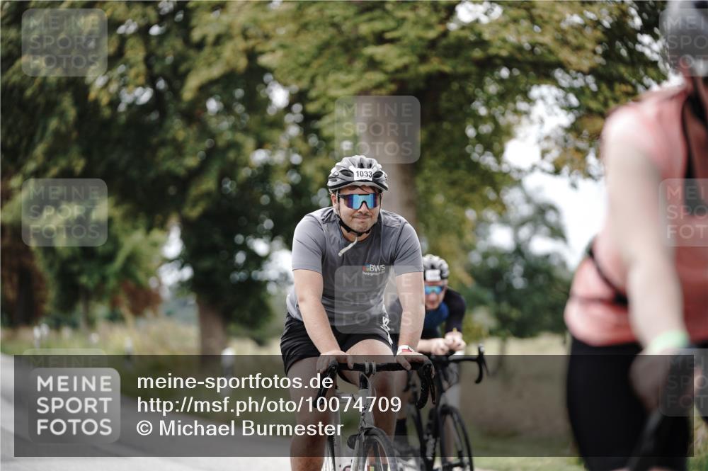 30.08.2026 - Elbe Triathlon Hamburg Michael Burmester http://msf.ph/oto/10074709 30.08.2026 10:51:54 Radfahren 901, 912, 1022, 1033, 1101, 1104, 1171, 1216, 1264, 1302 meine-sportfotos.de