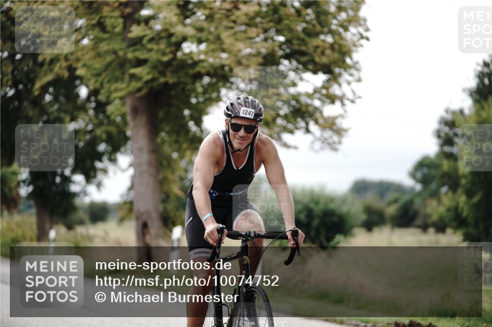 30.08.2026 - Elbe Triathlon Hamburg Michael Burmester http://msf.ph/oto/10074752 30.08.2026 10:52:23 Radfahren 1068, 1110, 1212, 1247, 1268, 1300 meine-sportfotos.de