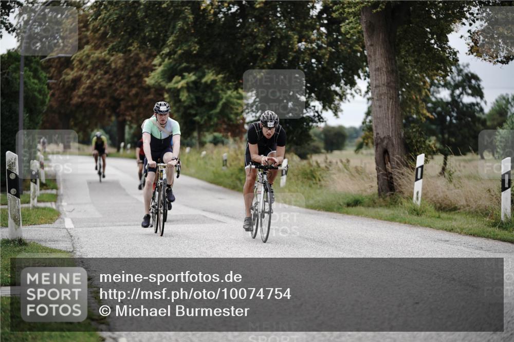 30.08.2026 - Elbe Triathlon Hamburg Michael Burmester http://msf.ph/oto/10074754 30.08.2026 10:52:24 Radfahren 1068, 1110, 1212, 1247, 1268, 1300 meine-sportfotos.de