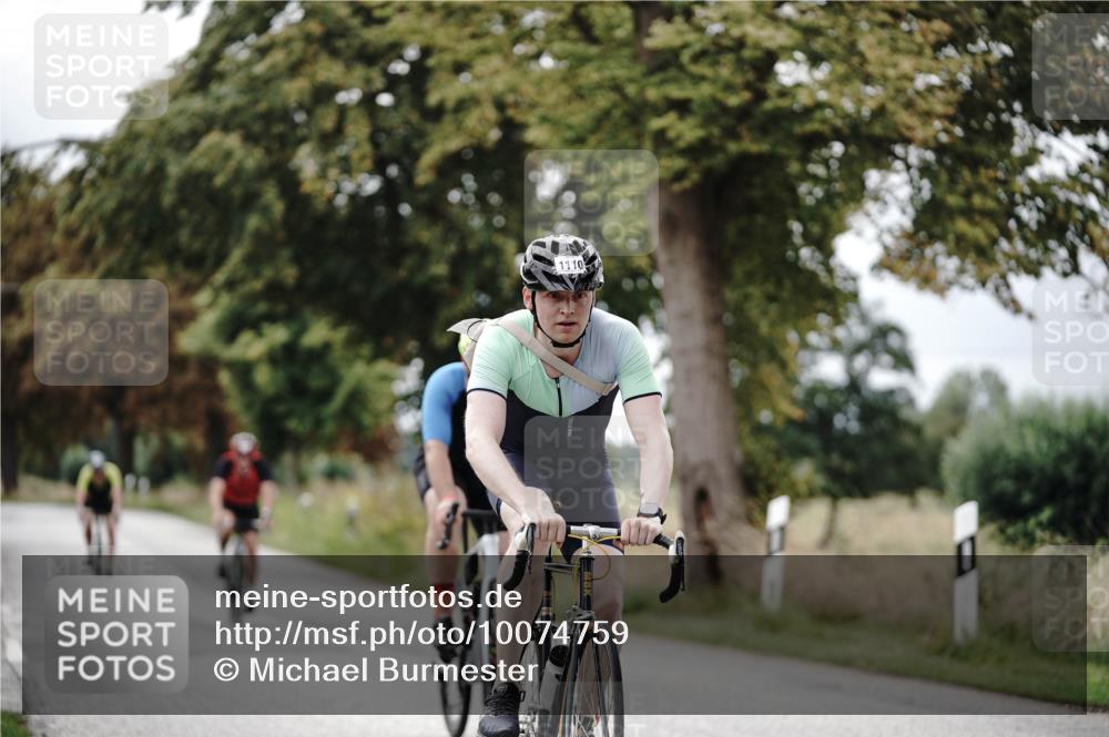 30.08.2026 - Elbe Triathlon Hamburg Michael Burmester http://msf.ph/oto/10074759 30.08.2026 10:52:26 Radfahren 1068, 1110, 1212, 1268, 1300 meine-sportfotos.de