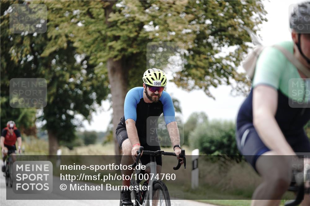 30.08.2026 - Elbe Triathlon Hamburg Michael Burmester http://msf.ph/oto/10074760 30.08.2026 10:52:26 Radfahren 1068, 1110, 1212, 1268, 1300 meine-sportfotos.de