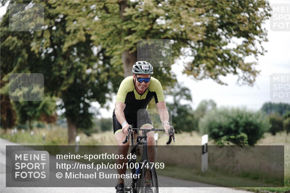 30.08.2026 - Elbe Triathlon Hamburg Michael Burmester http://msf.ph/oto/10074769 30.08.2026 10:52:29 Radfahren 1068, 1268, 1300 meine-sportfotos.de