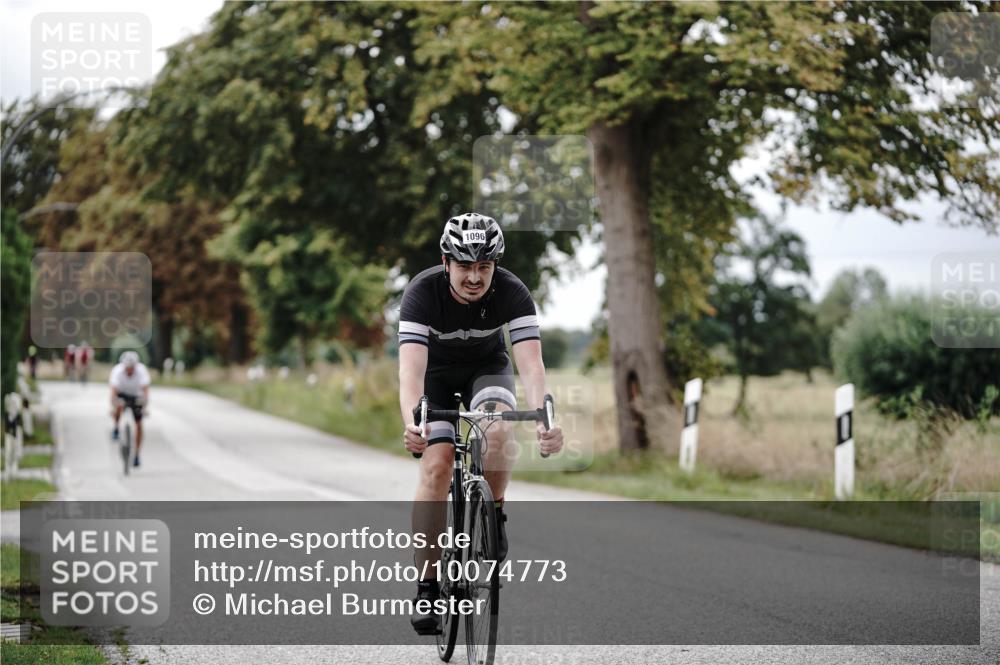 30.08.2026 - Elbe Triathlon Hamburg Michael Burmester http://msf.ph/oto/10074773 30.08.2026 10:52:41 Radfahren 1096, 1257, 1316 meine-sportfotos.de