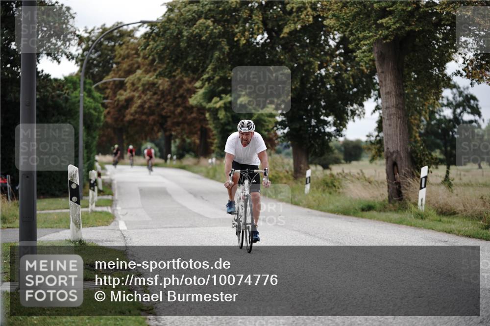 30.08.2026 - Elbe Triathlon Hamburg Michael Burmester http://msf.ph/oto/10074776 30.08.2026 10:52:43 Radfahren 1096, 1257 meine-sportfotos.de