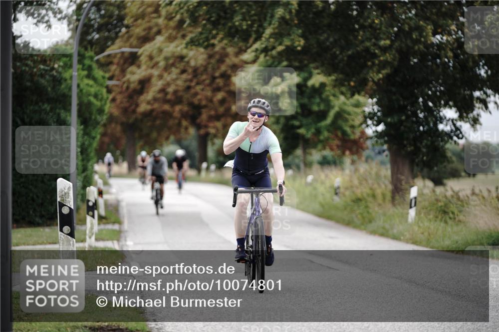 30.08.2026 - Elbe Triathlon Hamburg Michael Burmester http://msf.ph/oto/10074801 30.08.2026 10:53:08 Radfahren 455, 813, 1092, 1115, 1225 meine-sportfotos.de