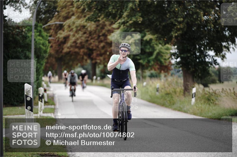 30.08.2026 - Elbe Triathlon Hamburg Michael Burmester http://msf.ph/oto/10074802 30.08.2026 10:53:09 Radfahren 455, 813, 1092, 1115, 1225, 1345 meine-sportfotos.de