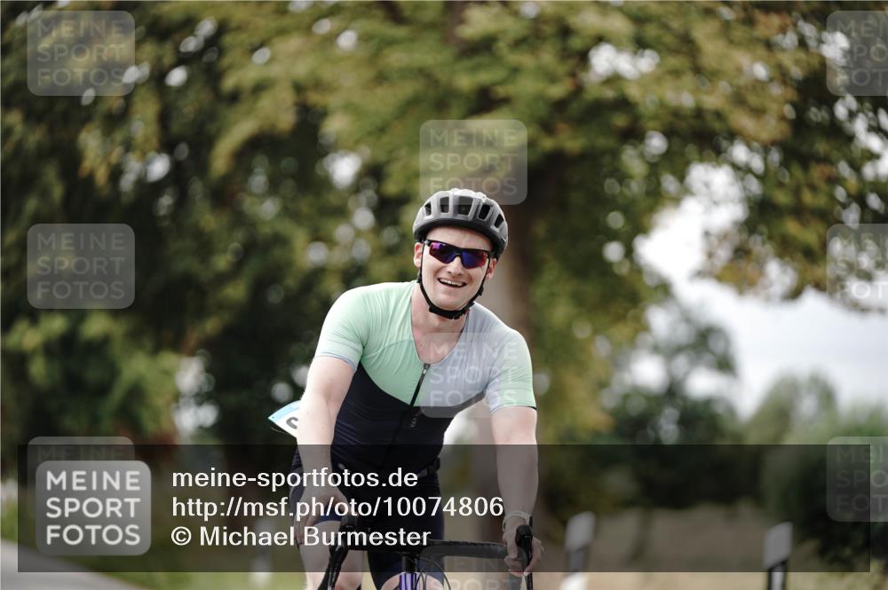 30.08.2026 - Elbe Triathlon Hamburg Michael Burmester http://msf.ph/oto/10074806 30.08.2026 10:53:10 Radfahren 455, 1092, 1115, 1225, 1245, 1345 meine-sportfotos.de