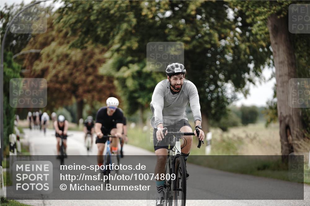 30.08.2026 - Elbe Triathlon Hamburg Michael Burmester http://msf.ph/oto/10074809 30.08.2026 10:53:14 Radfahren 455, 1092, 1225, 1245, 1345 meine-sportfotos.de