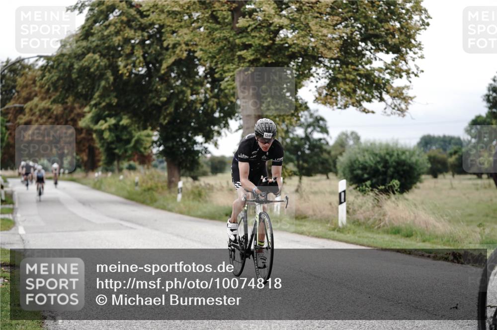 30.08.2026 - Elbe Triathlon Hamburg Michael Burmester http://msf.ph/oto/10074818 30.08.2026 10:53:18 Radfahren 893, 1073, 1210, 1225, 1245, 1345, 1442 meine-sportfotos.de