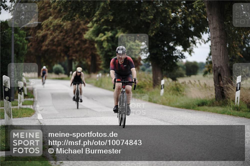 30.08.2026 - Elbe Triathlon Hamburg Michael Burmester http://msf.ph/oto/10074843 30.08.2026 10:53:33 Radfahren 1079, 1265, 1435, 1438 meine-sportfotos.de