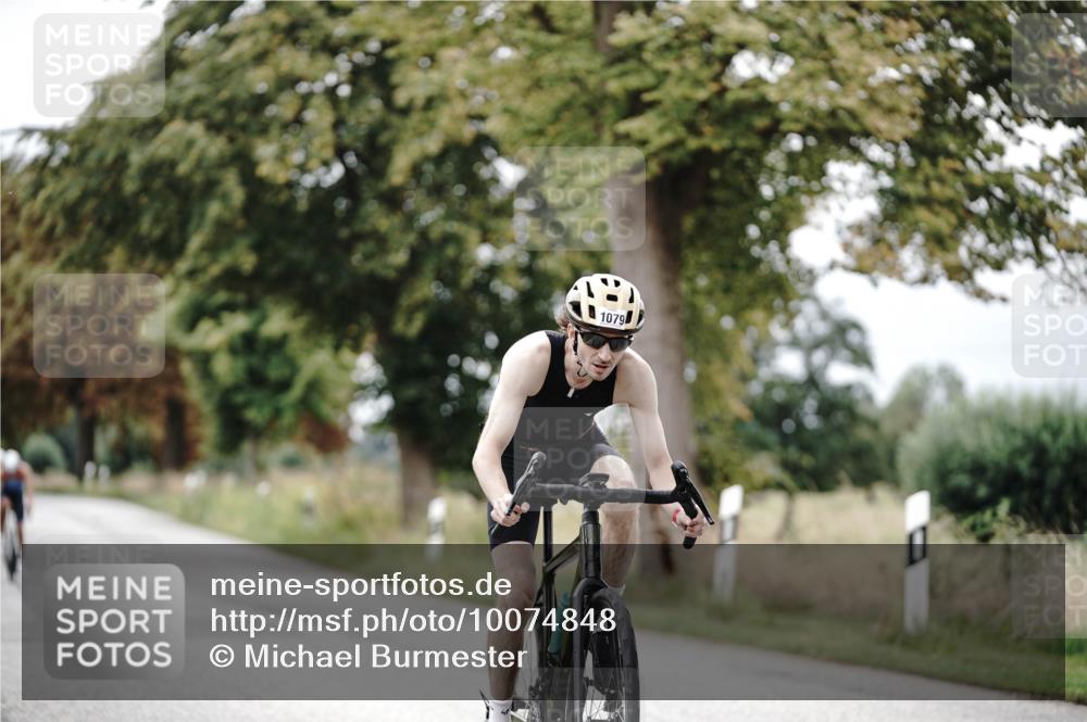 30.08.2026 - Elbe Triathlon Hamburg Michael Burmester http://msf.ph/oto/10074848 30.08.2026 10:53:36 Radfahren 1079, 1265, 1435, 1438 meine-sportfotos.de