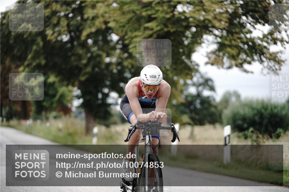 30.08.2026 - Elbe Triathlon Hamburg Michael Burmester http://msf.ph/oto/10074853 30.08.2026 10:53:41 Radfahren 1435, 1438 meine-sportfotos.de