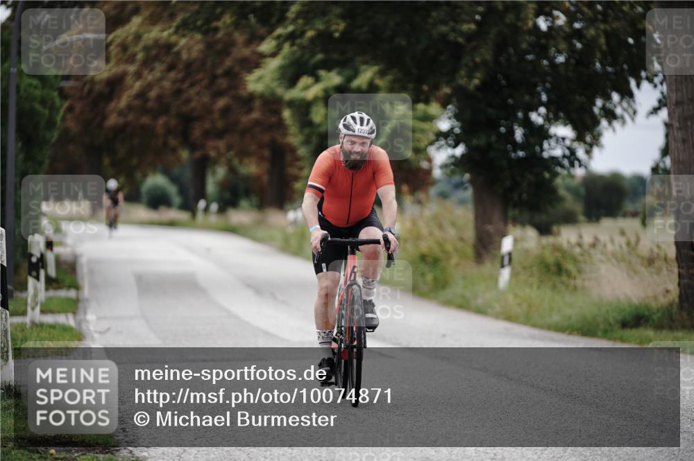 30.08.2026 - Elbe Triathlon Hamburg Michael Burmester http://msf.ph/oto/10074871 30.08.2026 10:54:15 Radfahren 1239, 1324 meine-sportfotos.de