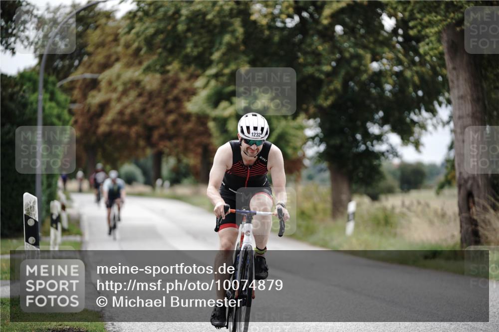 30.08.2026 - Elbe Triathlon Hamburg Michael Burmester http://msf.ph/oto/10074879 30.08.2026 10:54:33 Radfahren 1012, 1232 meine-sportfotos.de