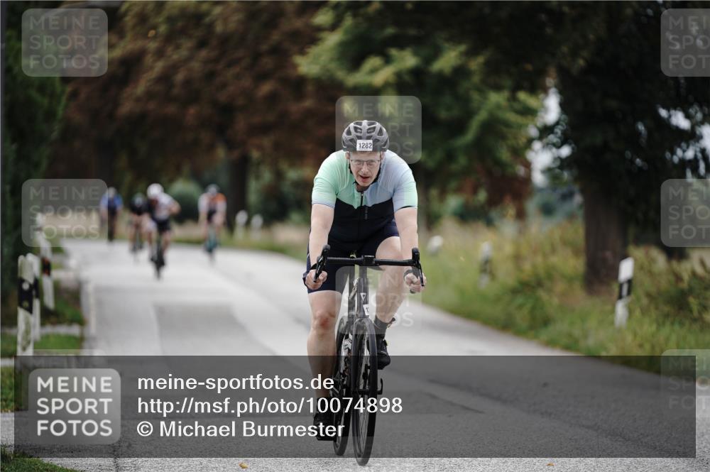 30.08.2026 - Elbe Triathlon Hamburg Michael Burmester http://msf.ph/oto/10074898 30.08.2026 10:54:48 Radfahren 993, 1062, 1176, 1194, 1282, 1446 meine-sportfotos.de