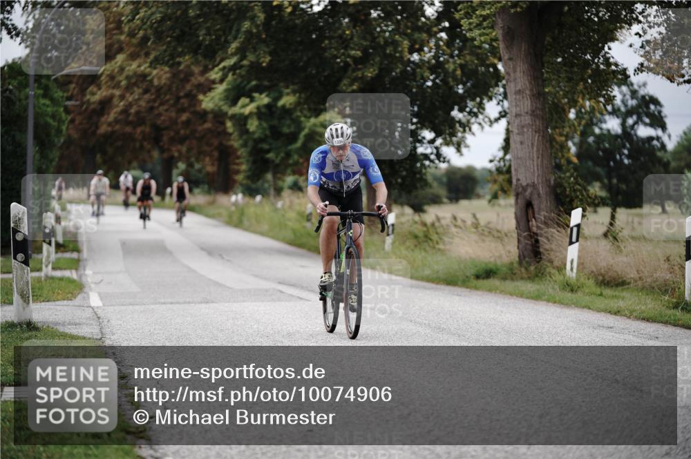 30.08.2026 - Elbe Triathlon Hamburg Michael Burmester http://msf.ph/oto/10074906 30.08.2026 10:55:00 Radfahren 1336, 1350 meine-sportfotos.de