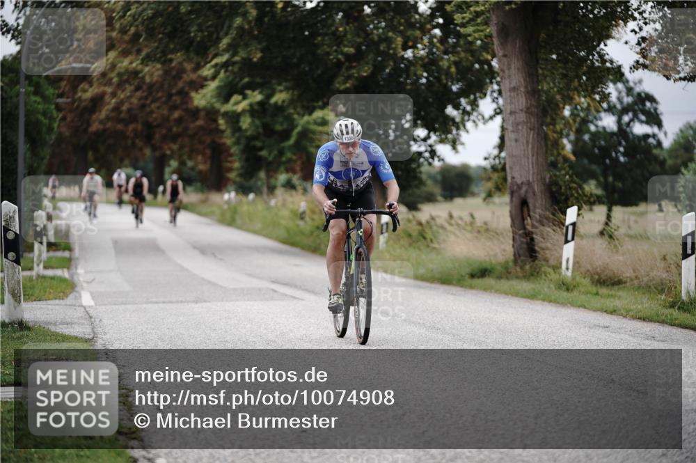 30.08.2026 - Elbe Triathlon Hamburg Michael Burmester http://msf.ph/oto/10074908 30.08.2026 10:55:00 Radfahren 1336, 1350 meine-sportfotos.de