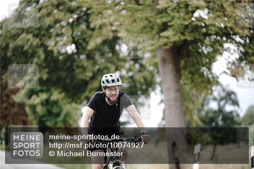 30.08.2026 - Elbe Triathlon Hamburg Michael Burmester http://msf.ph/oto/10074927 30.08.2026 10:55:17 Radfahren 1016, 1166, 1288 meine-sportfotos.de