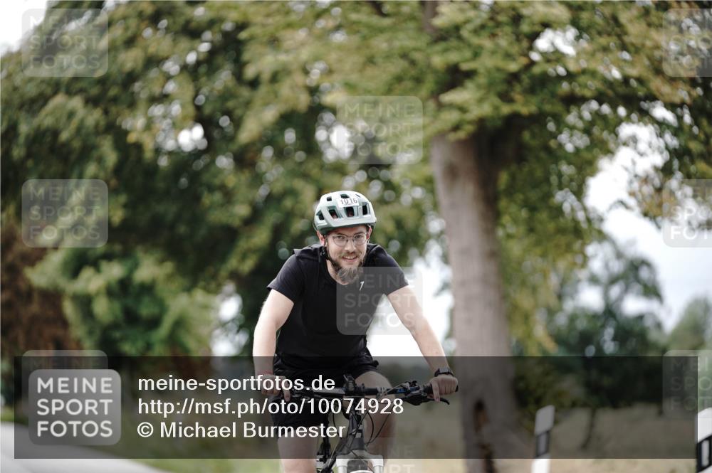 30.08.2026 - Elbe Triathlon Hamburg Michael Burmester http://msf.ph/oto/10074928 30.08.2026 10:55:17 Radfahren 1016, 1166, 1288 meine-sportfotos.de