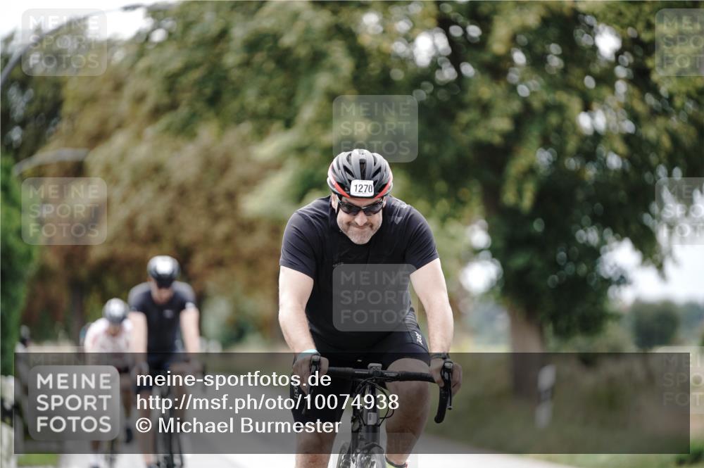 30.08.2026 - Elbe Triathlon Hamburg Michael Burmester http://msf.ph/oto/10074938 30.08.2026 10:55:28 Radfahren 1018, 1238, 1270, 1274, 1440 meine-sportfotos.de