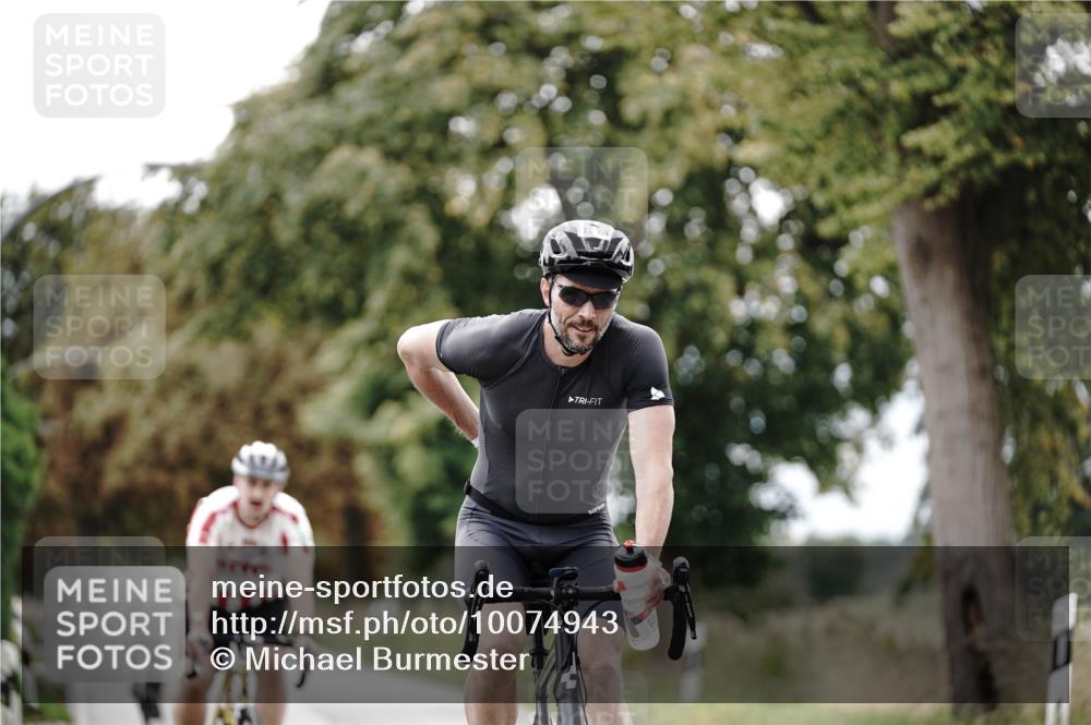 30.08.2026 - Elbe Triathlon Hamburg Michael Burmester http://msf.ph/oto/10074943 30.08.2026 10:55:29 Radfahren 1018, 1198, 1238, 1270, 1274, 1440 meine-sportfotos.de