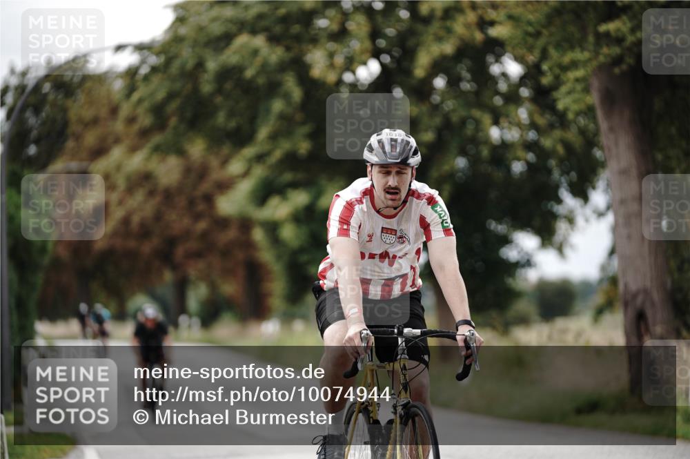 30.08.2026 - Elbe Triathlon Hamburg Michael Burmester http://msf.ph/oto/10074944 30.08.2026 10:55:30 Radfahren 1018, 1198, 1238, 1270, 1274, 1440 meine-sportfotos.de
