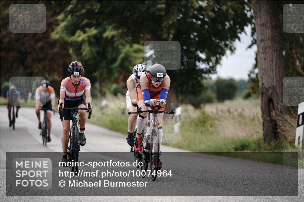 30.08.2026 - Elbe Triathlon Hamburg Michael Burmester http://msf.ph/oto/10074964 30.08.2026 10:55:50 Radfahren 975, 1138, 1206, 1252, 1422, 1441 meine-sportfotos.de