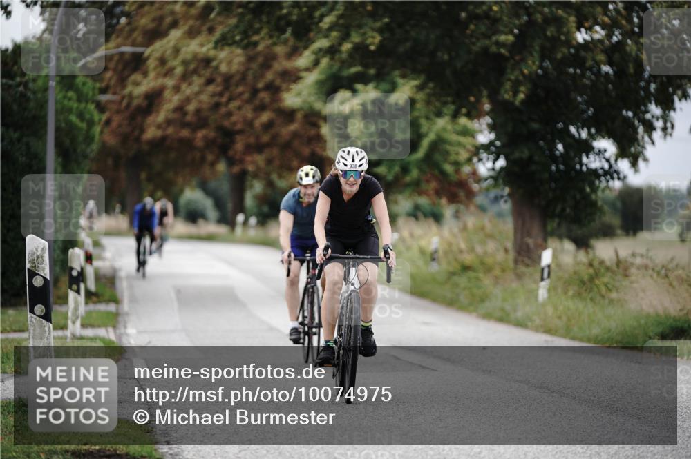 30.08.2026 - Elbe Triathlon Hamburg Michael Burmester http://msf.ph/oto/10074975 30.08.2026 10:56:21 Radfahren 938, 1248, 1294, 1439 meine-sportfotos.de