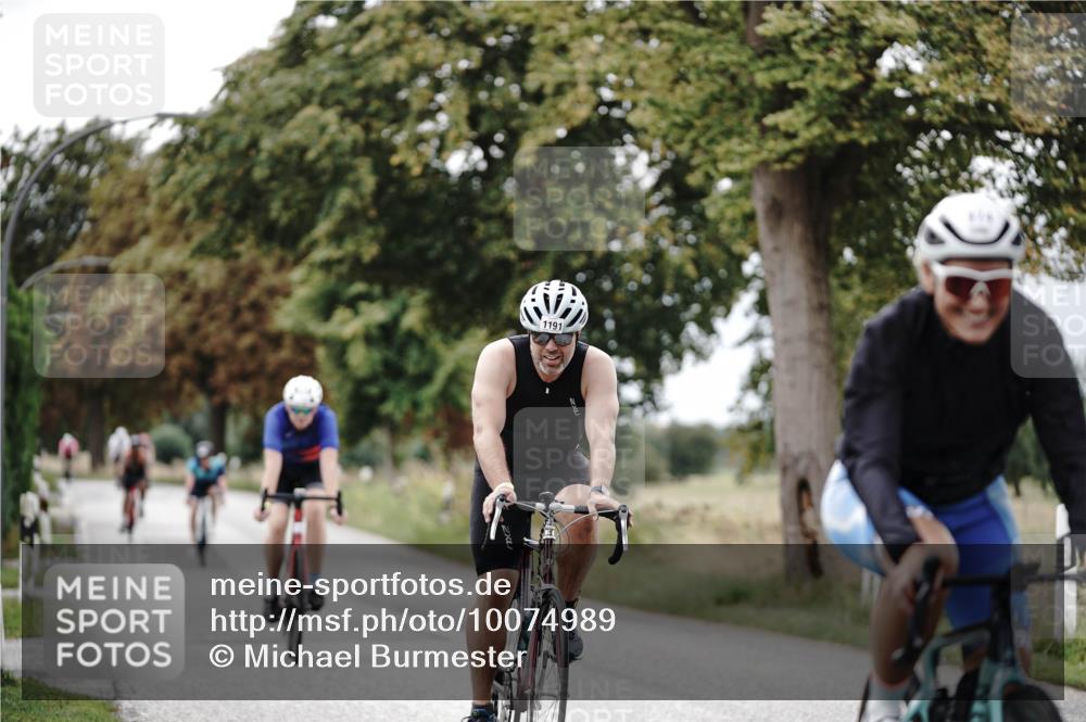 30.08.2026 - Elbe Triathlon Hamburg Michael Burmester http://msf.ph/oto/10074989 30.08.2026 10:56:50 Radfahren 974, 1026, 1126, 1191, 1193, 1276 meine-sportfotos.de