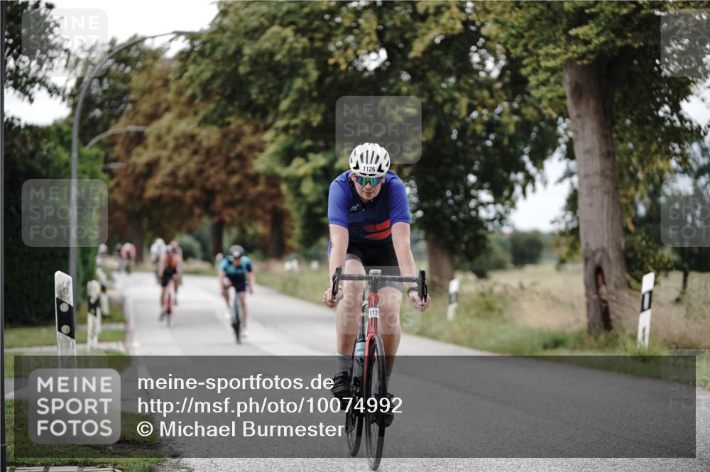 30.08.2026 - Elbe Triathlon Hamburg Michael Burmester http://msf.ph/oto/10074992 30.08.2026 10:56:51 Radfahren 974, 1026, 1126, 1191, 1193, 1276 meine-sportfotos.de
