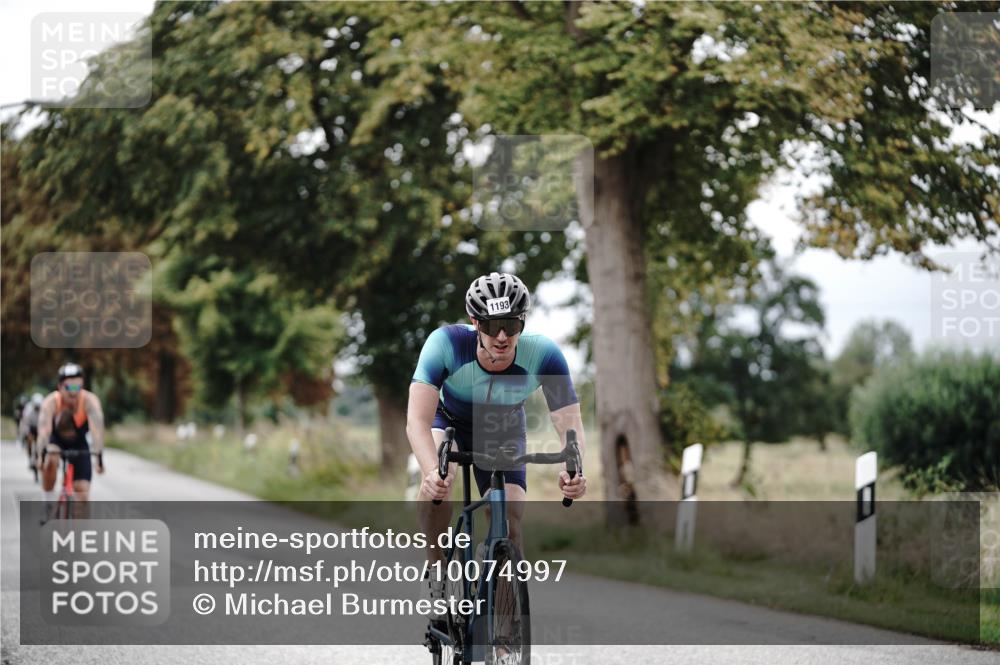 30.08.2026 - Elbe Triathlon Hamburg Michael Burmester http://msf.ph/oto/10074997 30.08.2026 10:56:54 Radfahren 942, 1026, 1193, 1281 meine-sportfotos.de