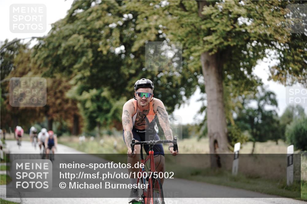 30.08.2026 - Elbe Triathlon Hamburg Michael Burmester http://msf.ph/oto/10075002 30.08.2026 10:56:56 Radfahren 942, 1026, 1144, 1193, 1281, 1314 meine-sportfotos.de